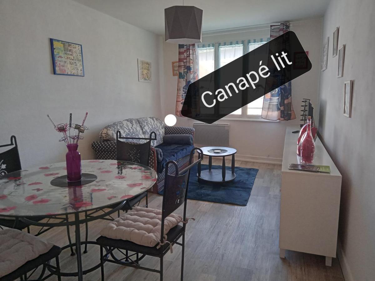 Appartement Le Labyrinthe Du Peintre Bransat Exteriör bild