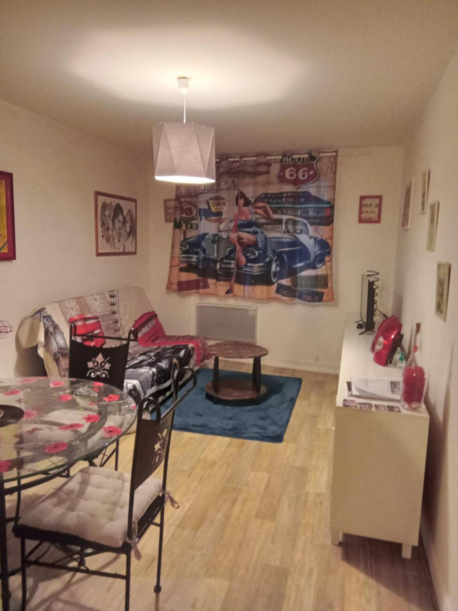Appartement Le Labyrinthe Du Peintre Bransat Exteriör bild